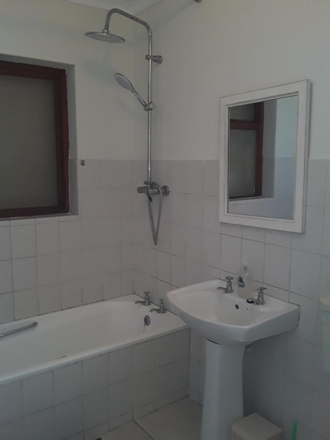Ferienwohnung Mclaren Self Catering Gansbaai Exterior foto
